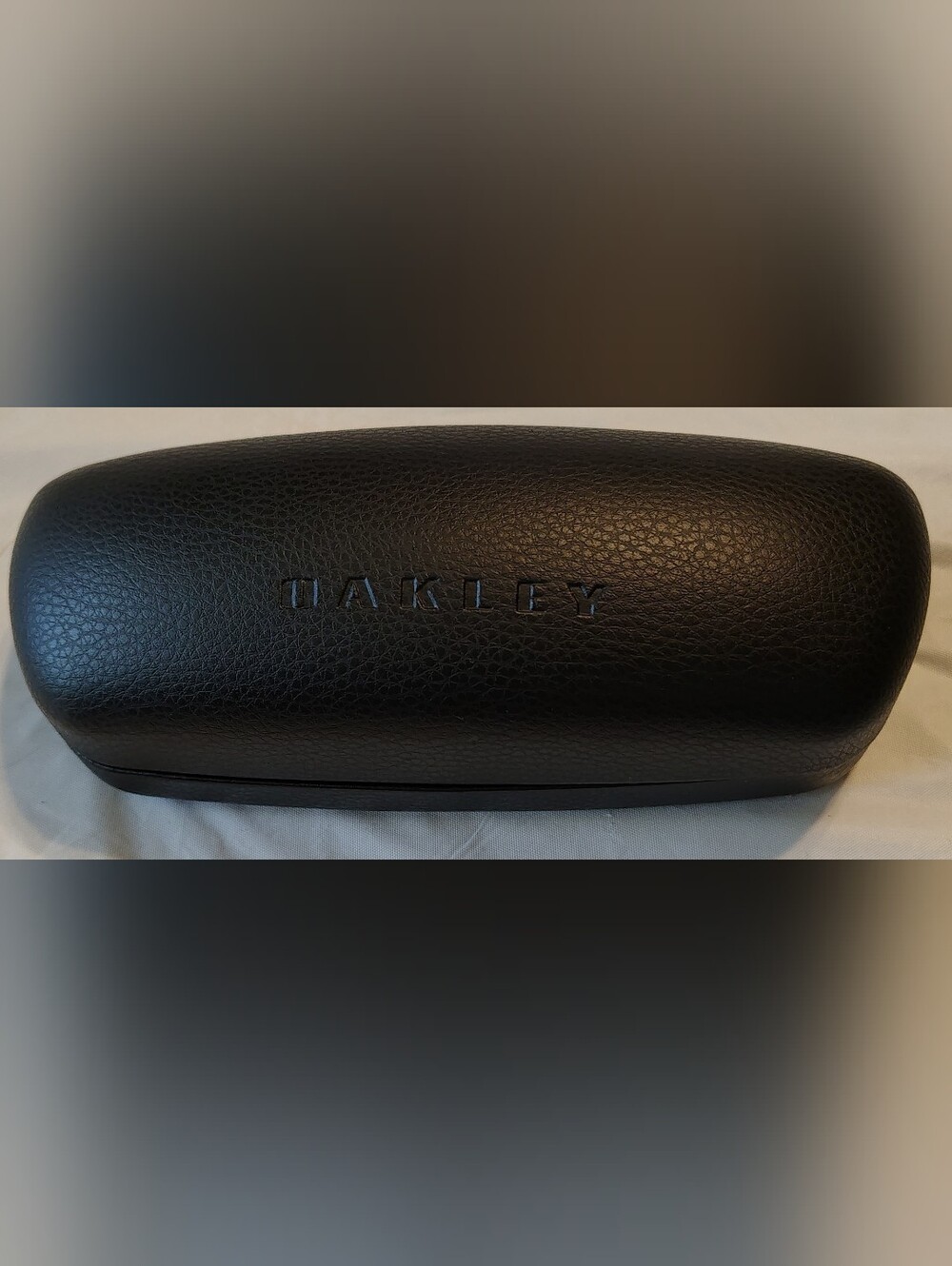 Oakley Black Hard Clamshell Eyeglass Case